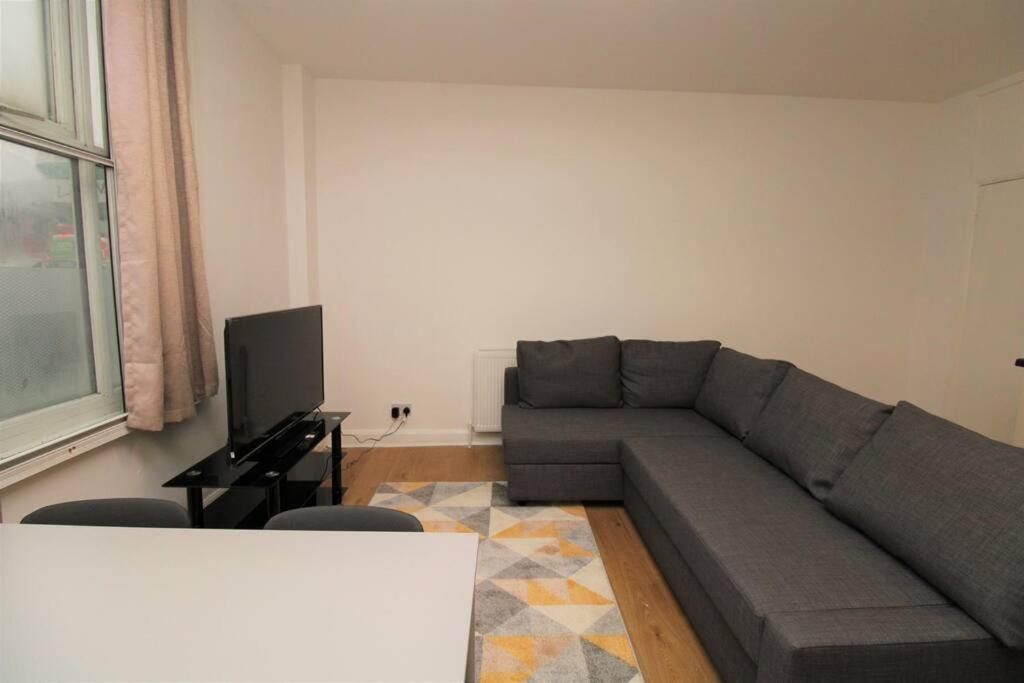 Апартаменты Ideal 2 Bed Flat Close To City Лондон Экстерьер фото